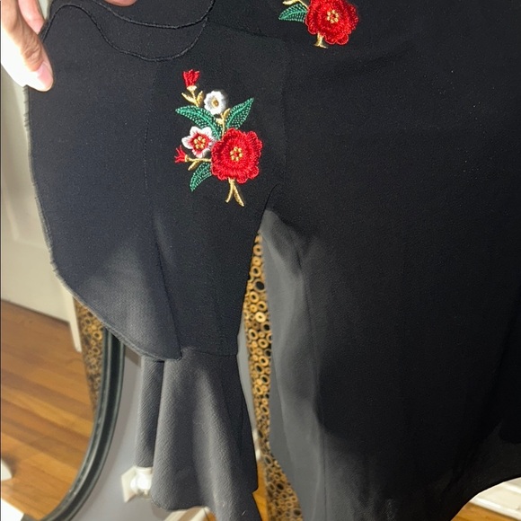 Red and Black Embellished Boxy Blouse - Picture 5 of 8